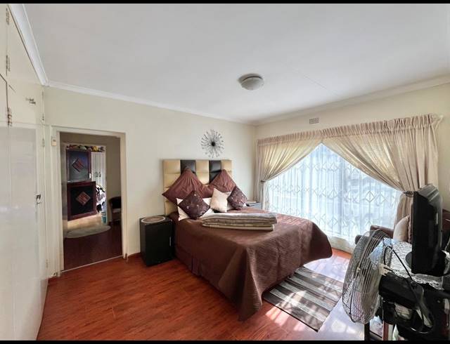 4 BEDROOM HOUSE FOR SALE IN RIDGEWAY